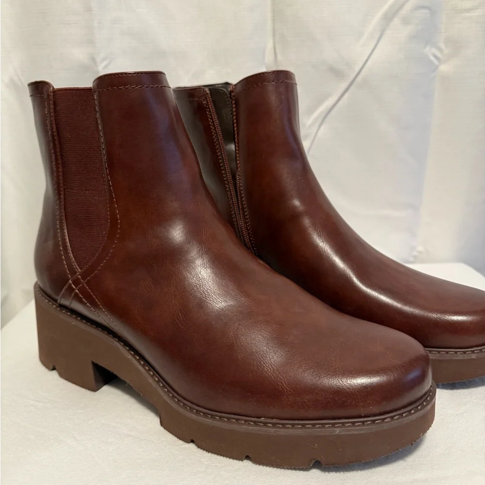 NWOT Naturalizer brown‎ boots- size 12 never worn